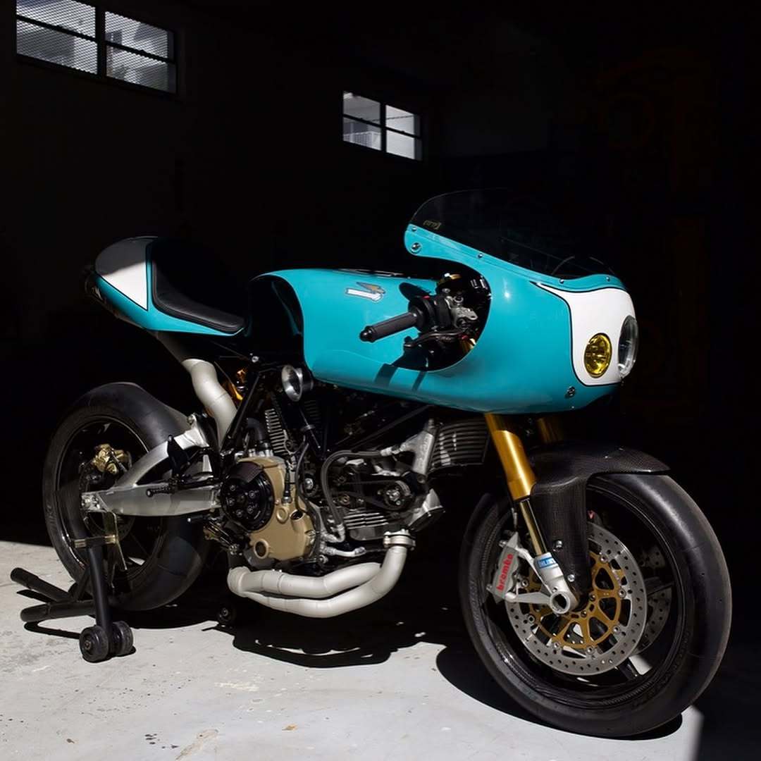 美图赏析丨2005 杜卡迪1000SS 发动机来自一部Hypermotard 1100…