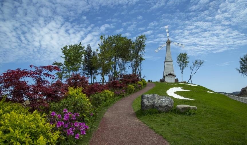 总要去趟洪雅吧!洪雅旅游形象亮相成都宽窄巷子!休闲区蓝鸢梦想 - Www.slyday.coM 总要去趟洪雅吧!洪雅旅游形象亮相成都宽窄巷子!休闲区蓝鸢梦想 - Www.slyday.coM