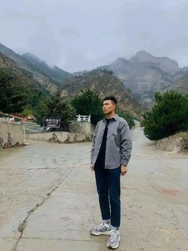 这些踏实勤奋又帅气的铁路小哥千万别错过!休闲区蓝鸢梦想 - Www.slyday.coM 这些踏实勤奋又帅气的铁路小哥千万别错过!休闲区蓝鸢梦想 - Www.slyday.coM