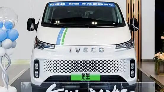 依维柯聚星三电系统深度解析：不止于节能，更是客运出行的革新