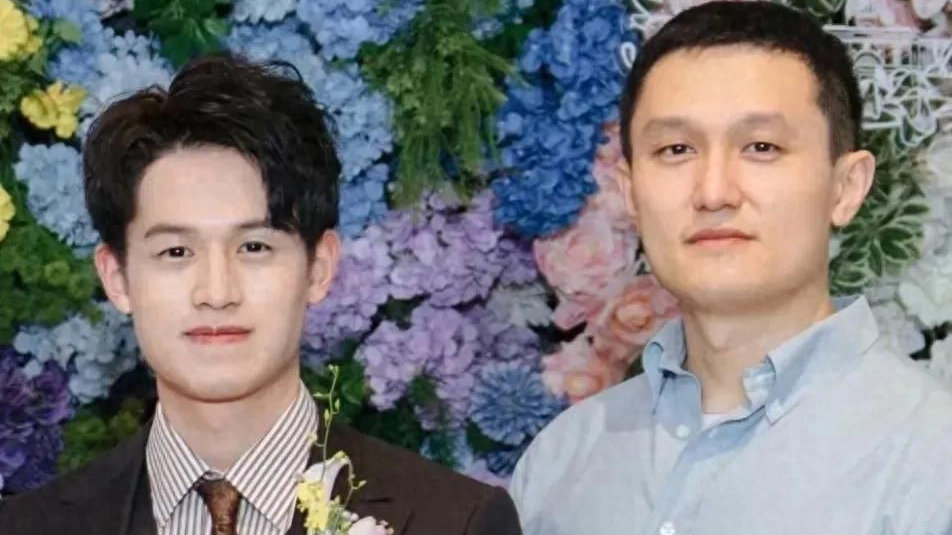 缘分或是巧合？惠若琪的妹夫与丈夫杨臻博长得真像，面目一模一样