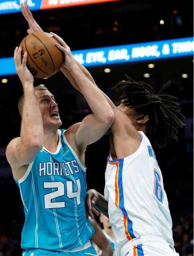 快船NBA征程再启航球队核心阵容调整迎新赛季挑战