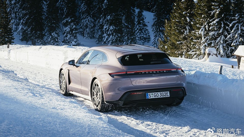 多地降温积雪，电动后驱车没法开？能充上电就不怕冷