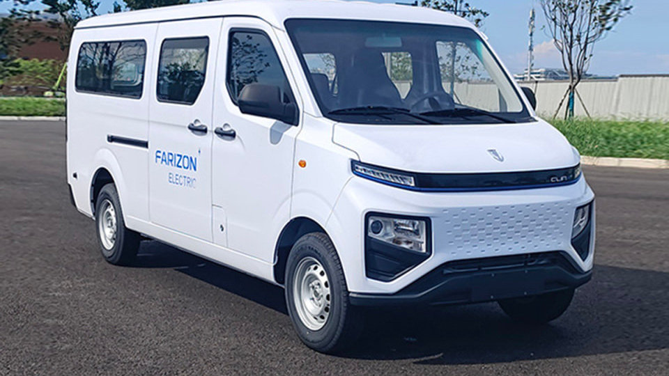 金杯新车申报图曝光，两种前脸，侧滑门，车长4845mm，6/9座都有