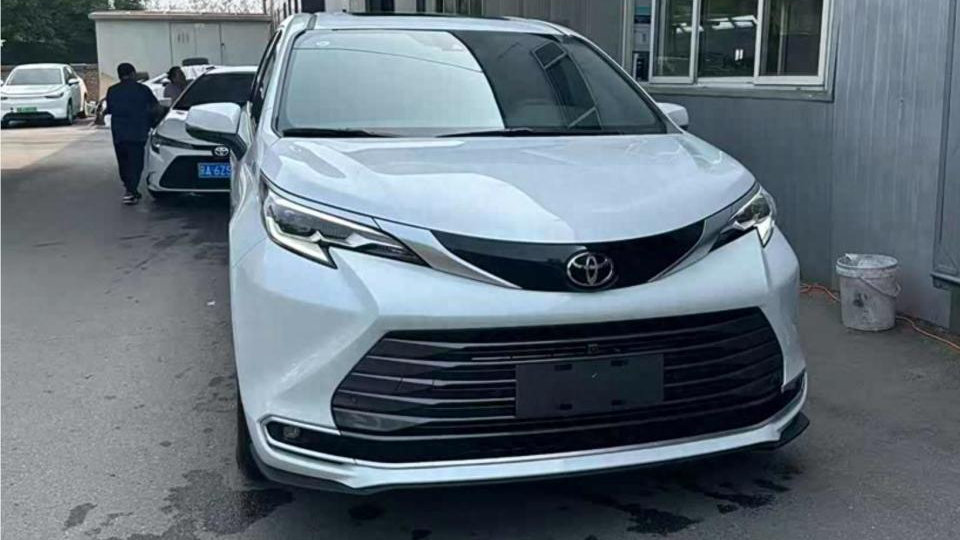 靠降价“盘活”的日系车！赛那最大降幅达4.2万，值得入手吗？