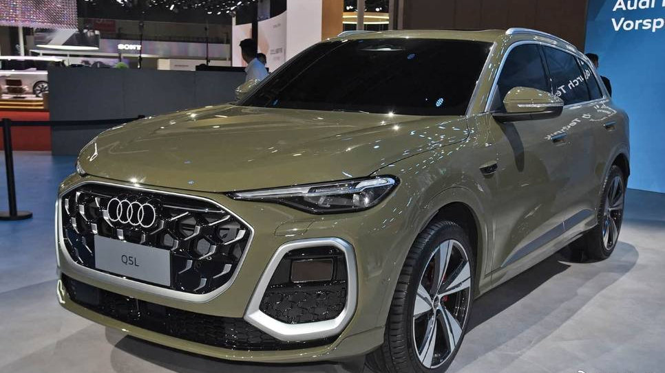 全新奥迪Q5L它值得等吗？和国内的新能源SUV对手比有竞争力吗？