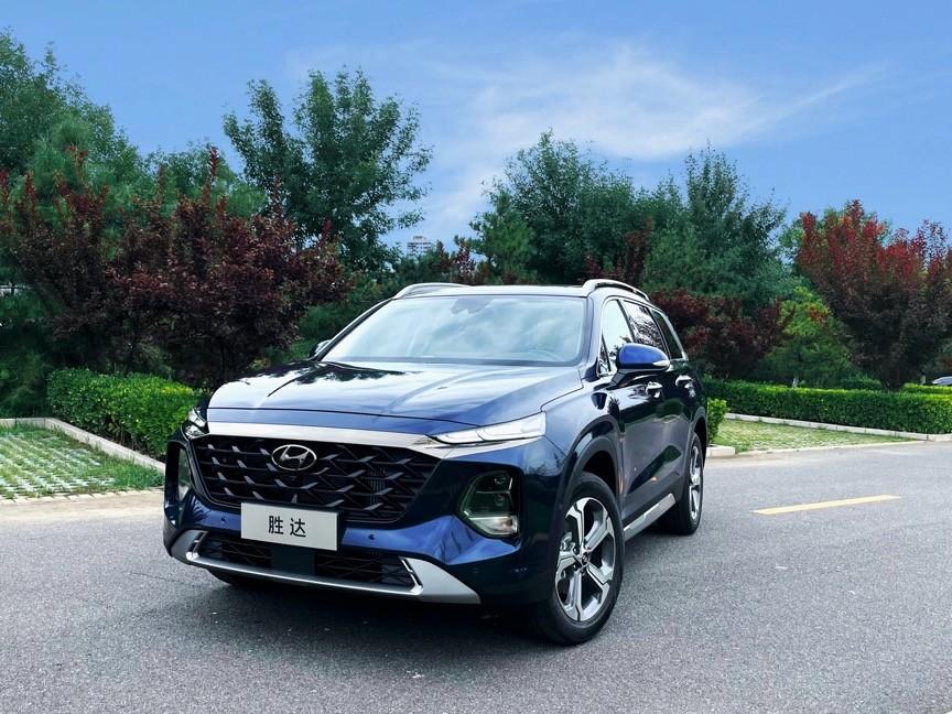 设计优化功能升级北京现代第四代胜达2023款实车曝光