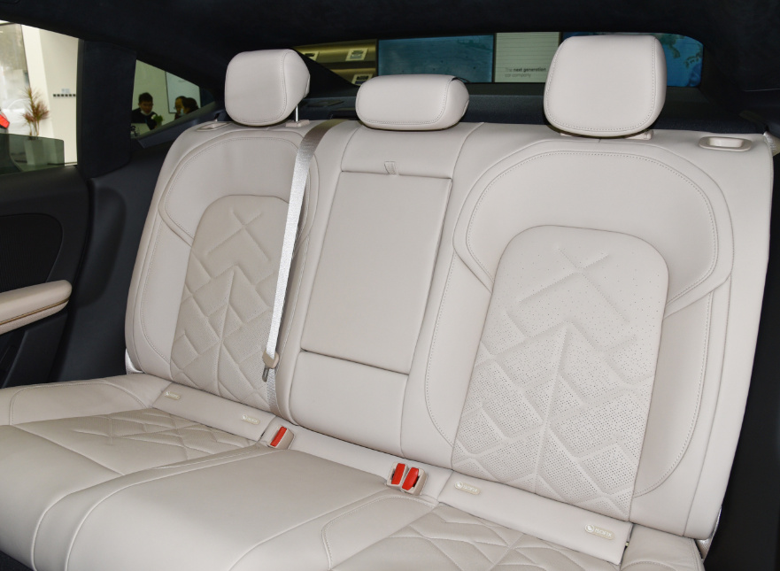 30万级豪华纯电轿车如何选?