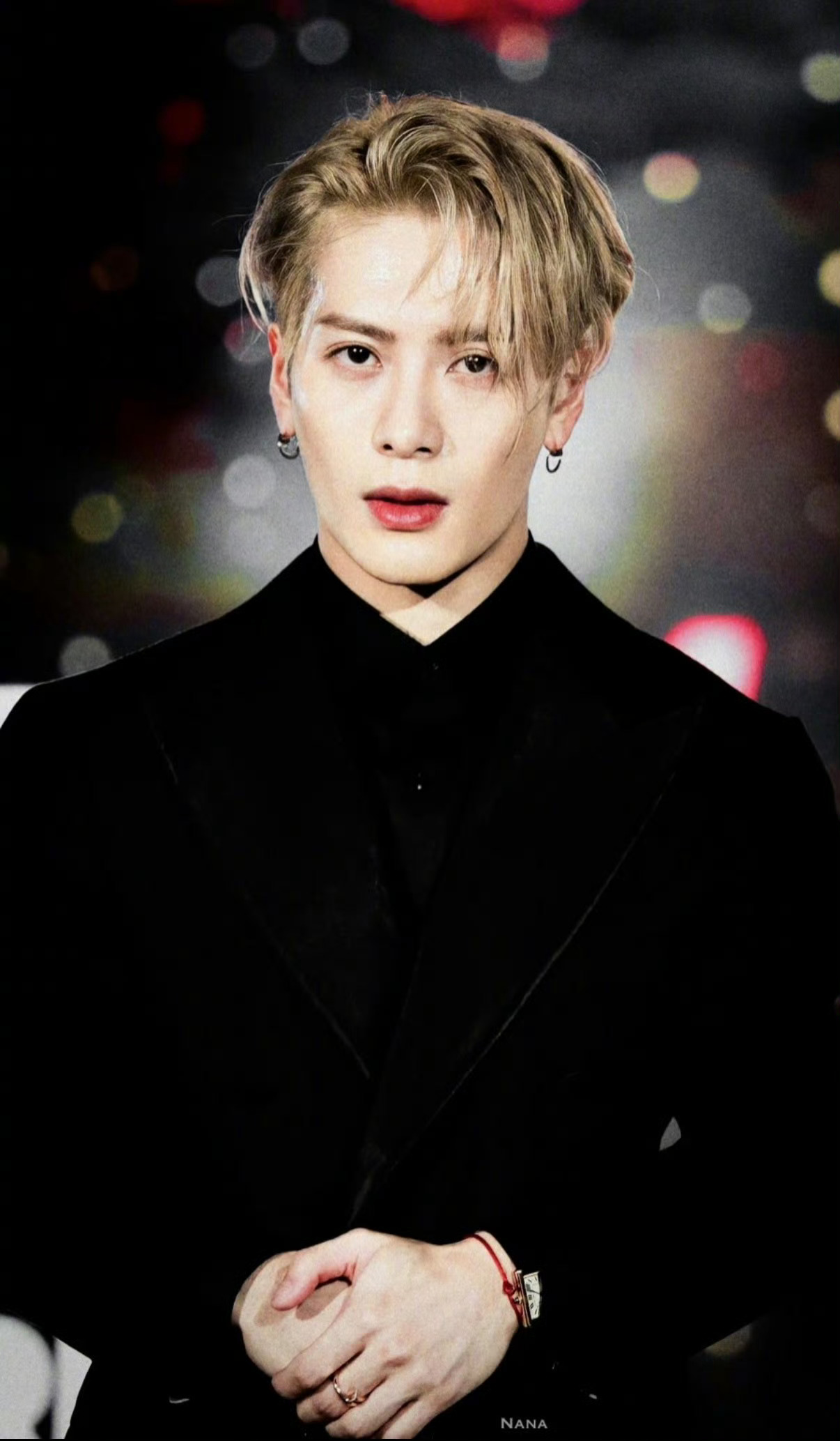 王嘉尔官宣加盟湖南跨年，全开麦唱跳引爆海口舞台