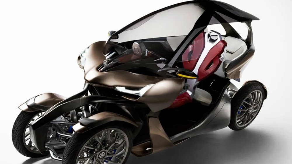 四轮可以压弯吗？雅马哈四轮车型 MWC-4新专利图曝光