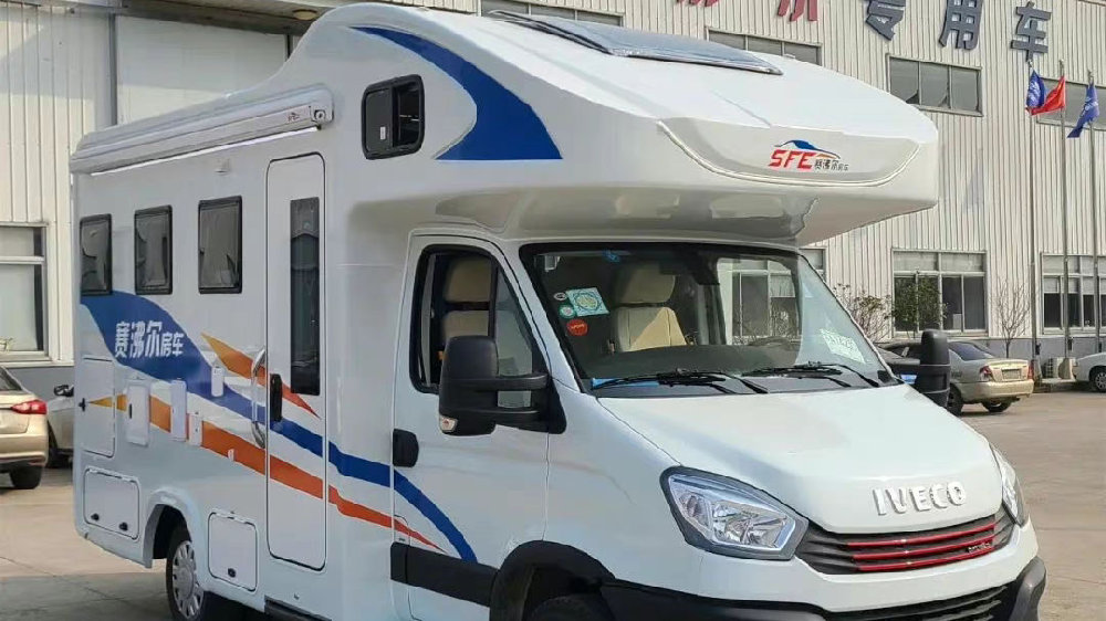 10.27洛阳房车展：赛沸尔房车依维柯双拓，简约风格，不凡美丽！