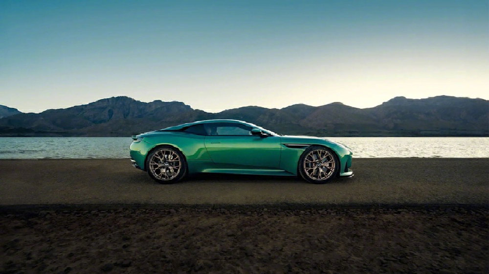 阿斯顿・马丁V-12发动机面临淘汰，CEO透露小批量“求生”策略