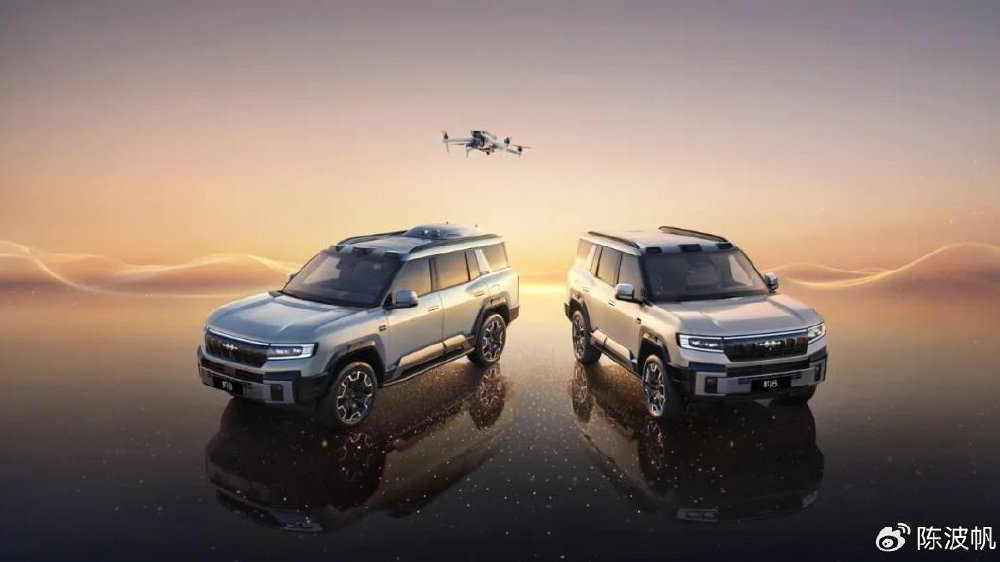 关于“智能化”，方程豹豹8无人机版给出了一个不同的解读