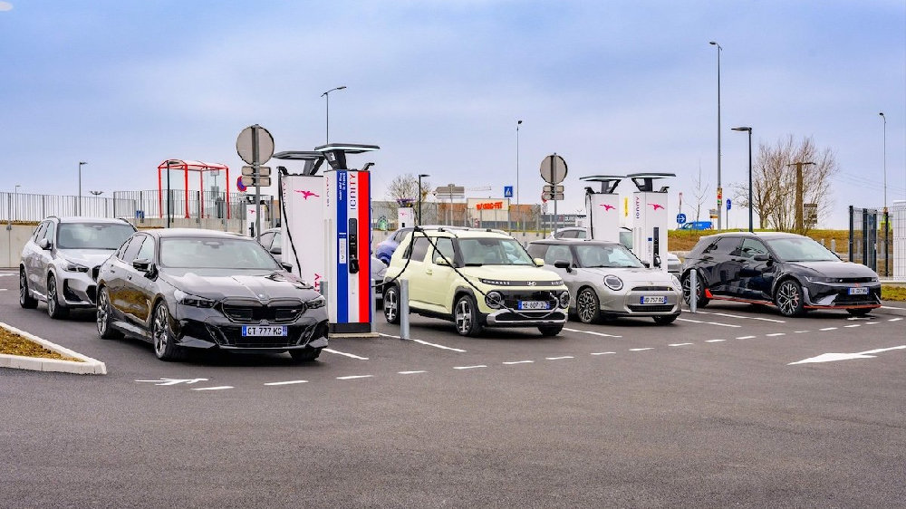 中国汽车在欧洲销量增长64%，全靠插混车带动