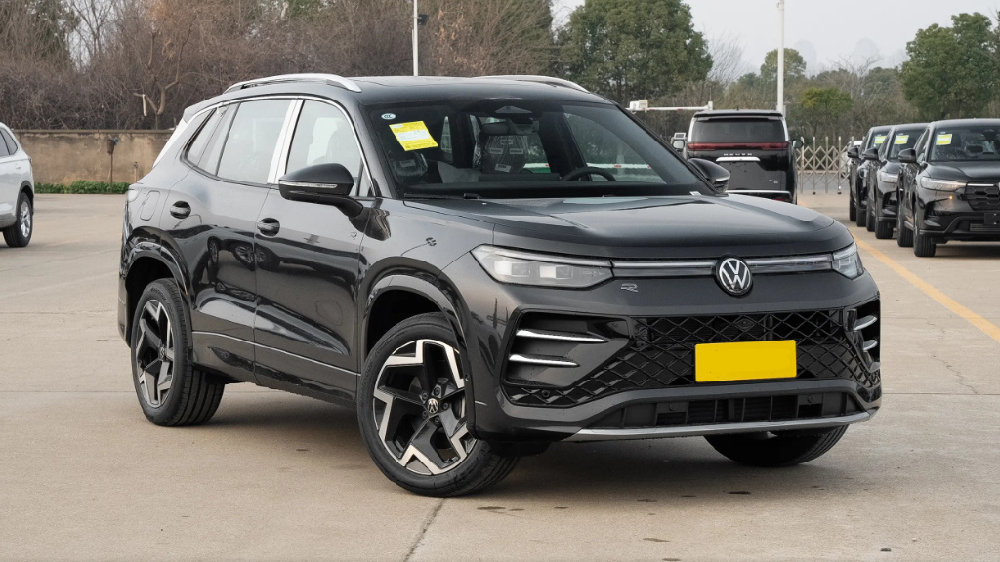 一汽大众全系降价！探岳最高直降7万，限时终身质保，家用如何?