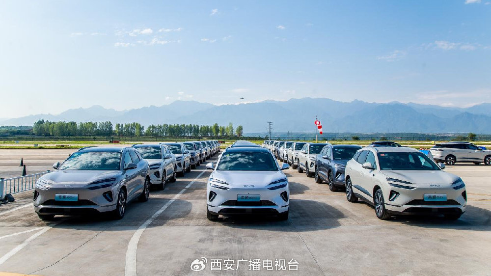 全系搭载云辇-C智能阻尼车身控制系统！比亚迪海狮06西安上市