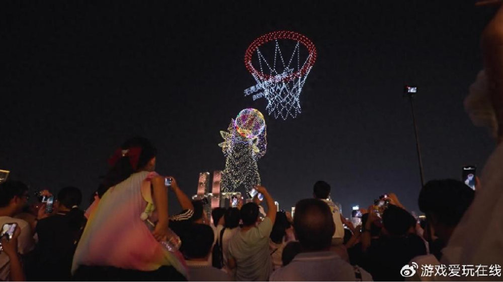 ″雄奇山水·新韵重庆″全球闪耀！无畏契约×库里中国行燃爆山城