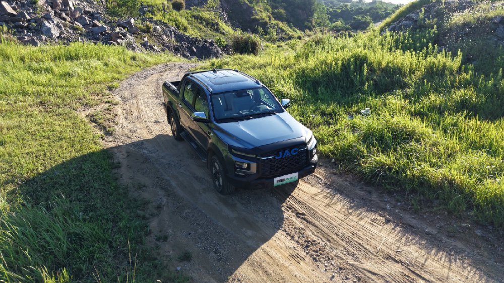 神秘奥运冠军助阵！江淮皮卡新能源双子星将耀动蓉城，领潮向新