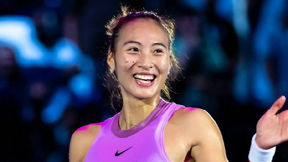 郑钦文备战温网边唱歌，翻唱萧亚轩引热议，原唱惊喜回应超有风格