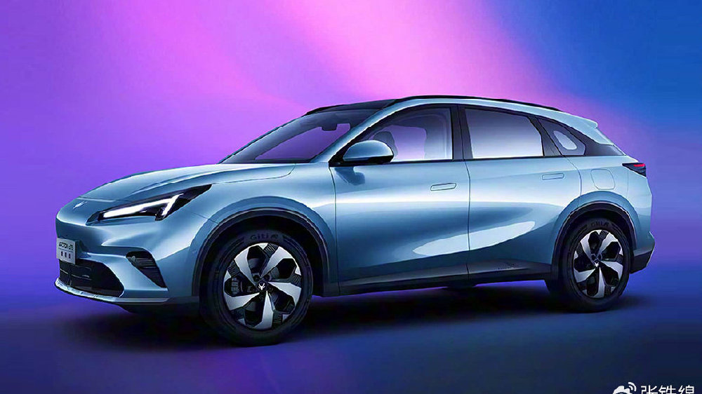 极狐阿尔法T5增程版将上市，外观小改，加长70mm，纯电续航215km