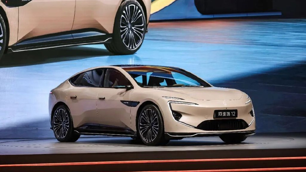 限时价25.99万起，阿维塔12四激光版上市