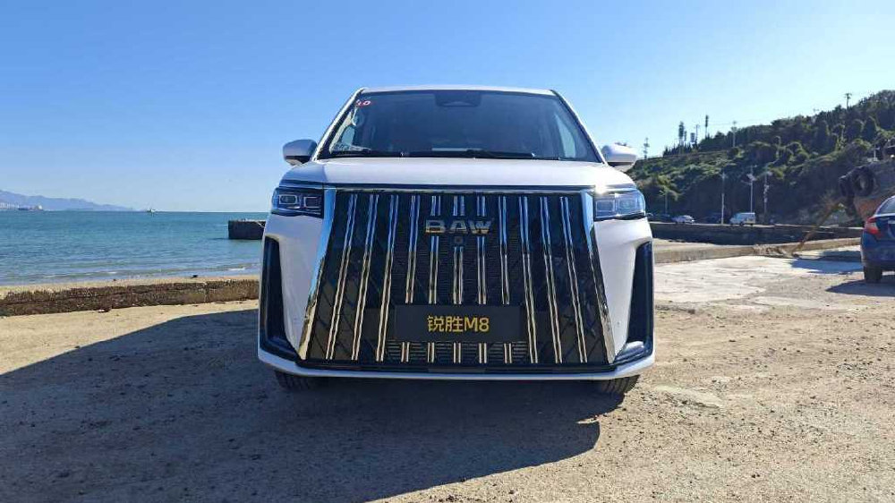 入门商务MPV新选择——试驾锐胜M8