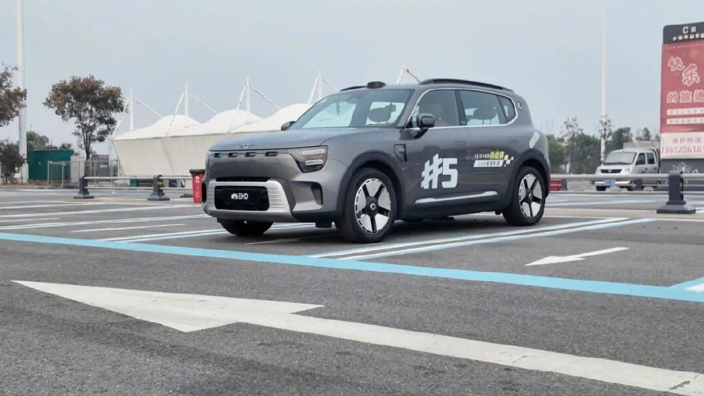 这台SUV，跑1200km“不用加油”？