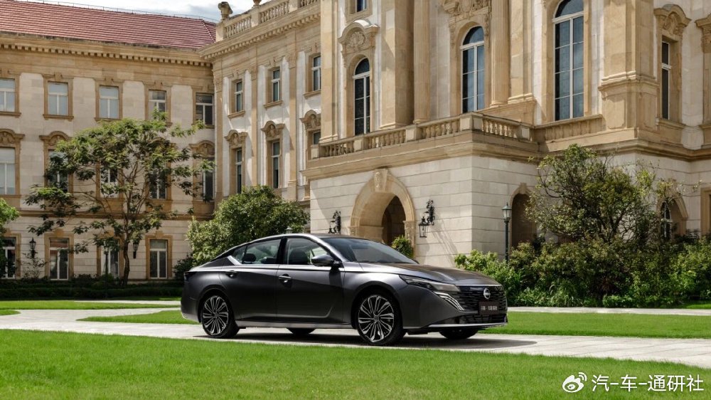 天籁·鸿蒙座舱终结“油车不智能”，东风日产迈入“用户至上”新时代