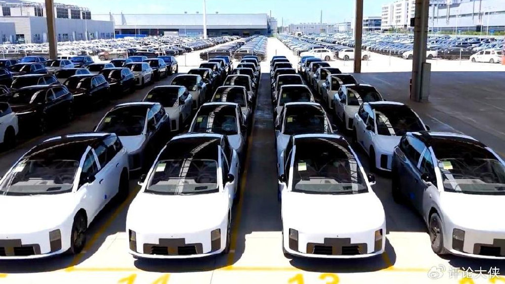 中国“纯电动车”月度成绩：第一名销量又创新高，月销冲破6万台