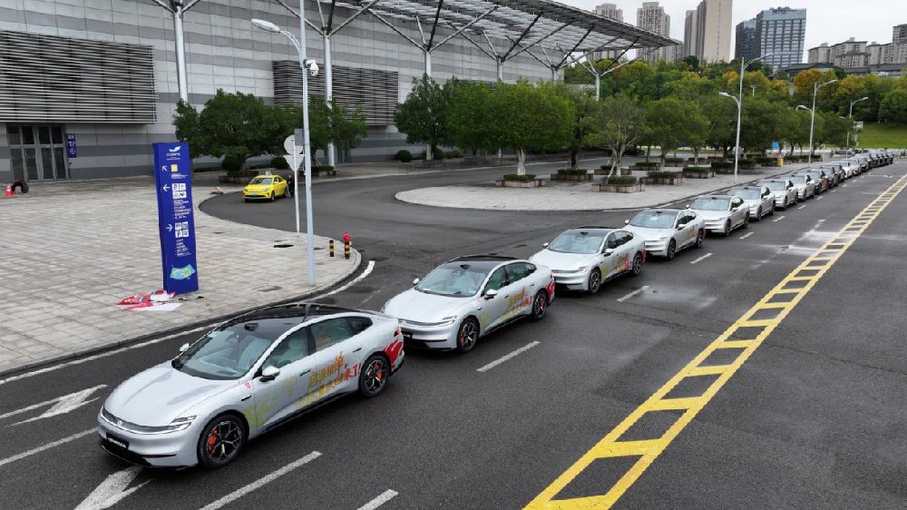 重庆铜梁龙“第12人”—长安启源，见证“中超·重庆回来了”