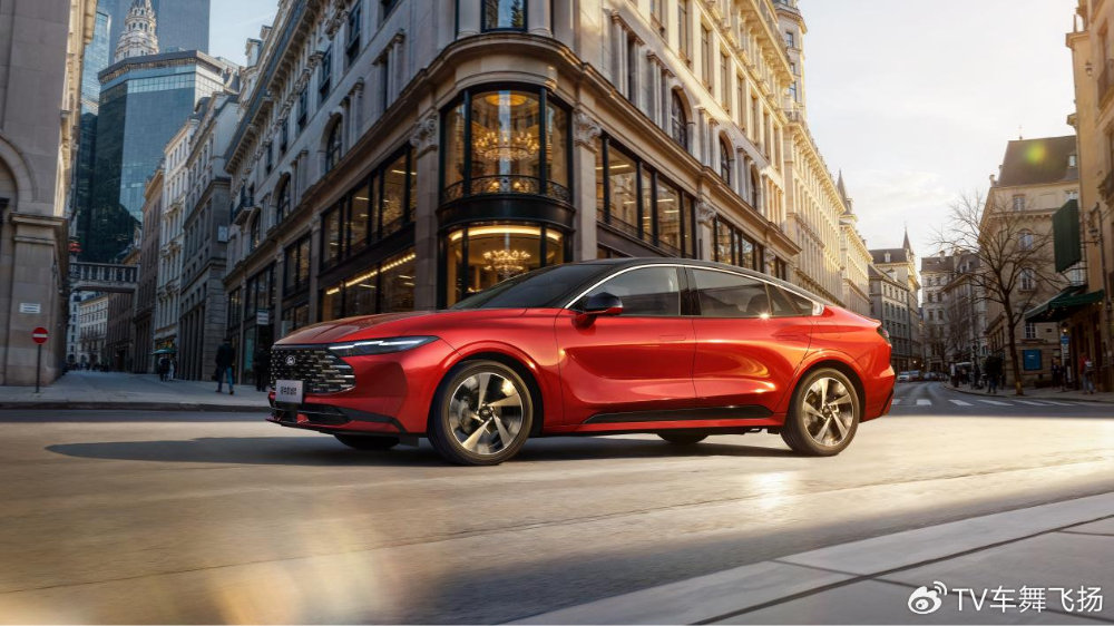 福特新蒙迪欧广州车展首发，以四大精钢全能实力，提升中高级轿车价值