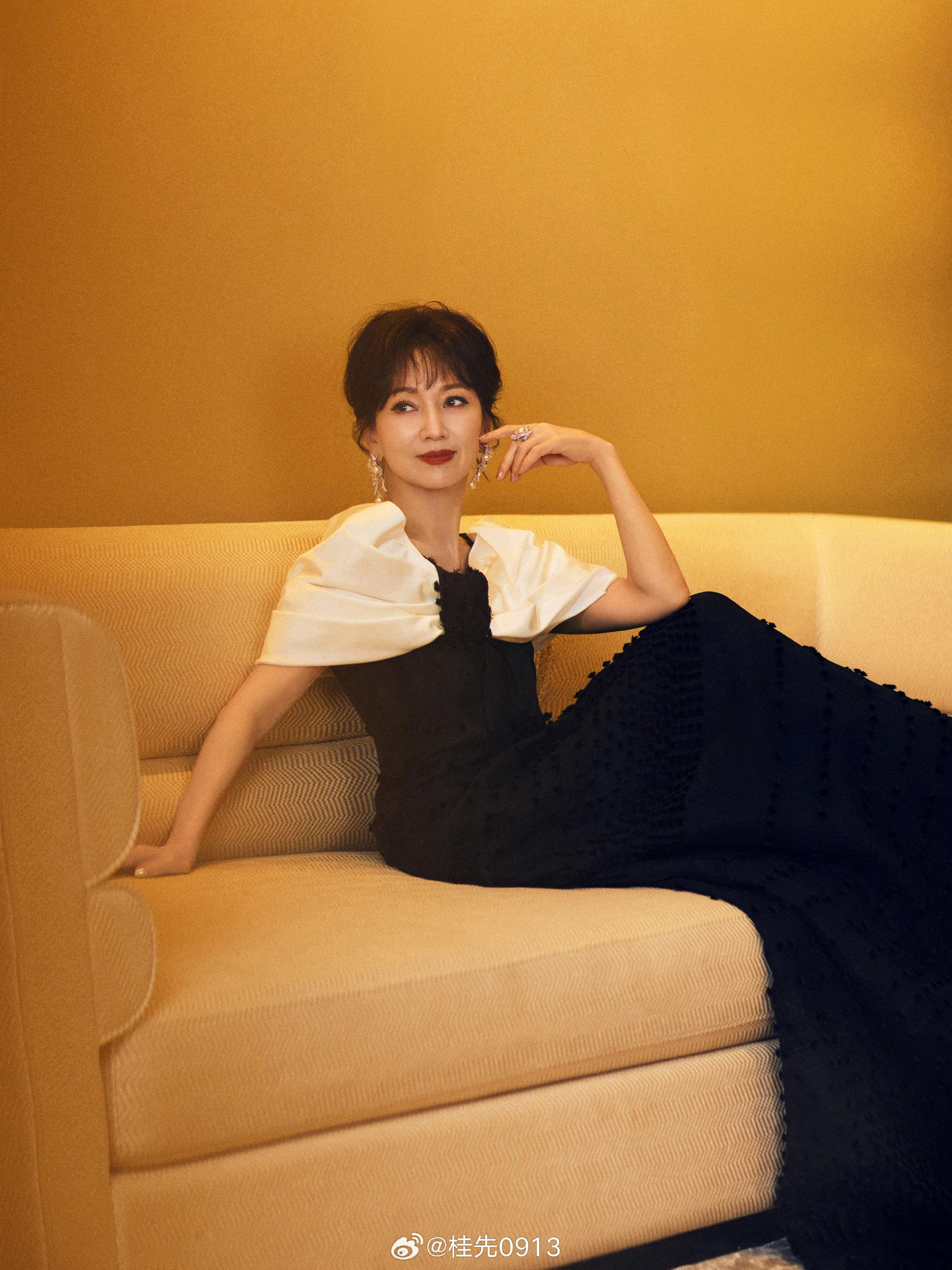 赵雅芝@赵雅芝 ​​​姐把一张张照片演绎成了电影感