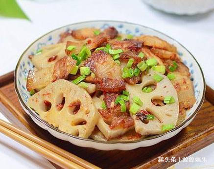 美食严选:香菇烧土豆,白灼鸡,汽水红烧肉,猪肉炒藕片的做法