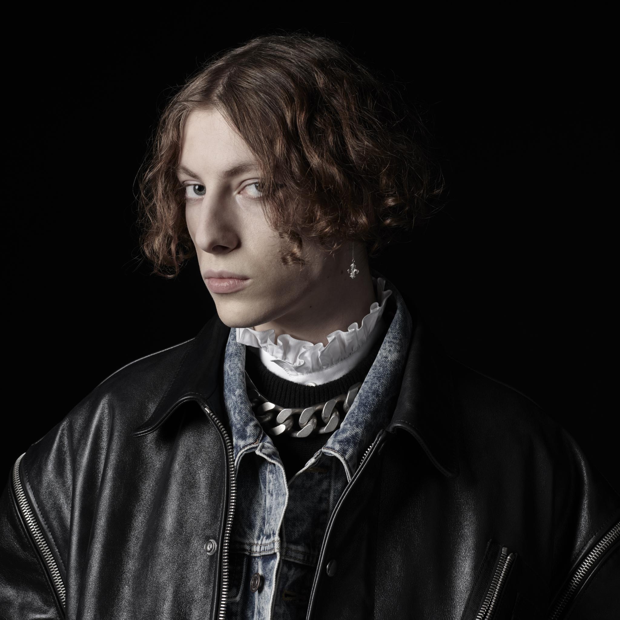 celine2021秋冬男装,celine2020秋冬女装 celine发布2021秋冬男装系列"teen knight poem"