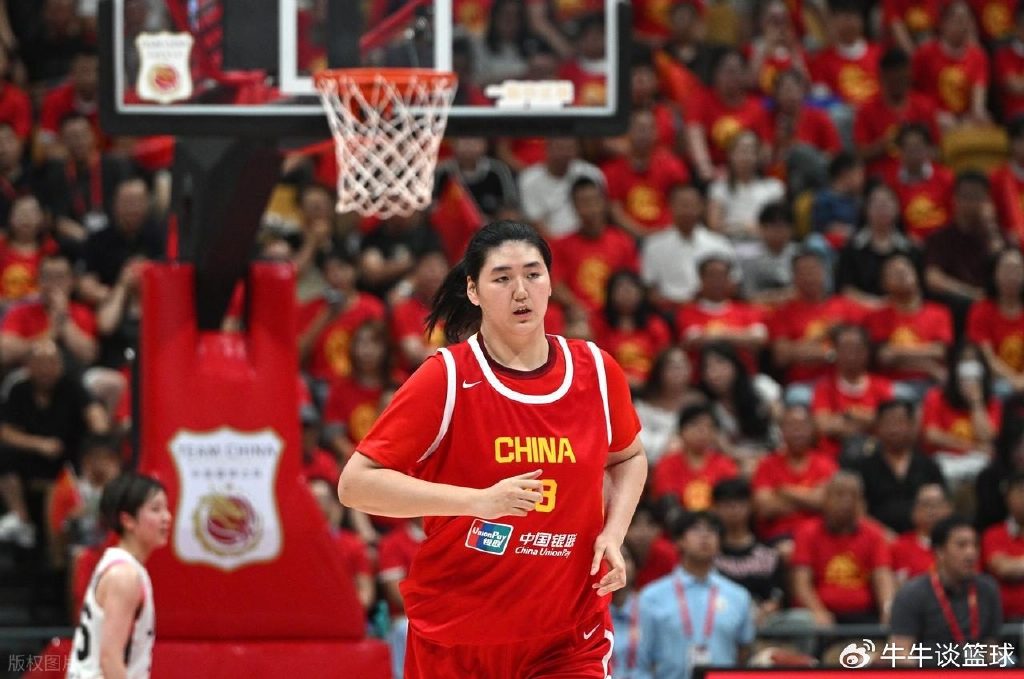 就在今晚！中国女篮迎焦点战，韩旭张子宇领衔，精彩千万不要错过