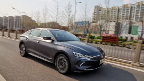 20万内纯电轿车的不二之选！深度体验菲斯塔纯电动