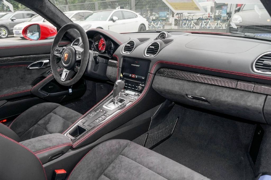 百万小跑车中的卧龙凤雏,718 Cayman和EMIRA你会怎么选?