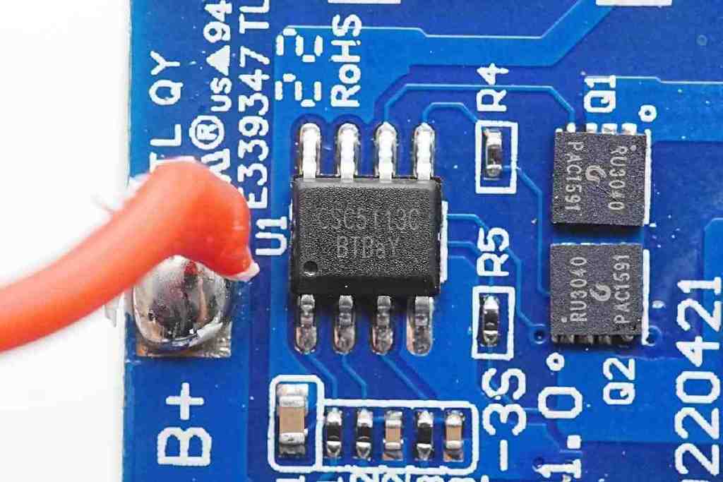 拆解报告:ROMOSS罗马仕30000mAh 30W快充移动电源PHP30-89231 拆解报告:ROMOSS罗马仕30000mAh 30W快充移动电源PHP30-892