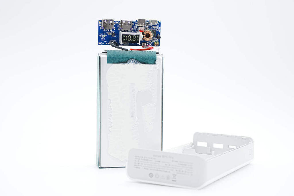 拆解报告:ROMOSS罗马仕30000mAh 30W快充移动电源PHP30-89223 拆解报告:ROMOSS罗马仕30000mAh 30W快充移动电源PHP30-892