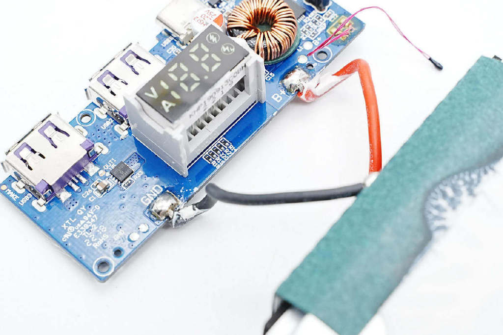 拆解报告:ROMOSS罗马仕30000mAh 30W快充移动电源PHP30-89225 拆解报告:ROMOSS罗马仕30000mAh 30W快充移动电源PHP30-892