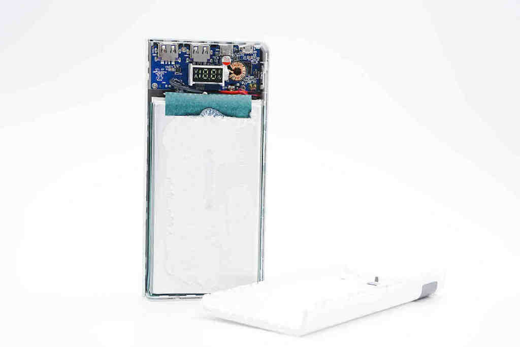 拆解报告:ROMOSS罗马仕30000mAh 30W快充移动电源PHP30-89219 拆解报告:ROMOSS罗马仕30000mAh 30W快充移动电源PHP30-892