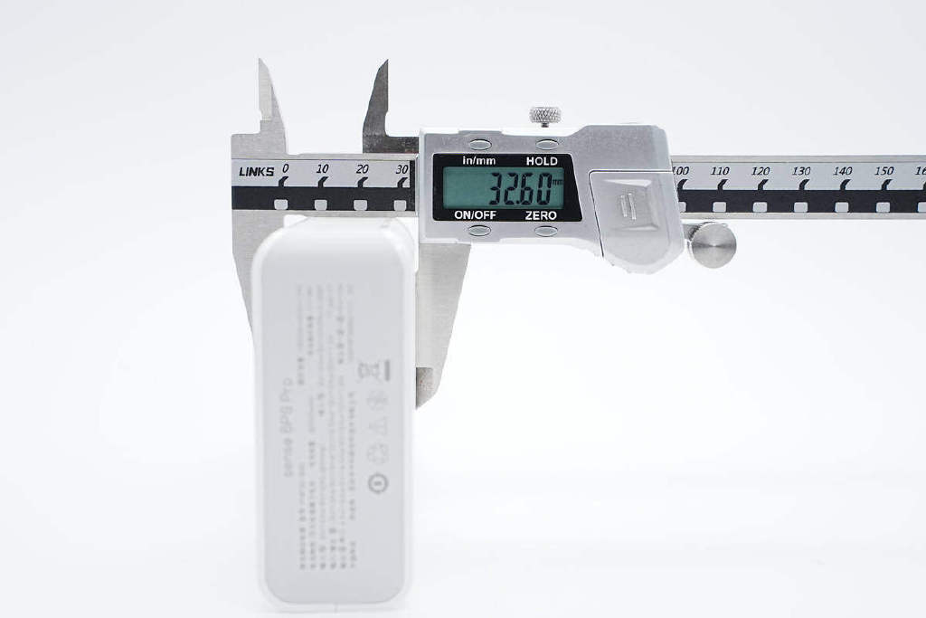 拆解报告:ROMOSS罗马仕30000mAh 30W快充移动电源PHP30-89212 拆解报告:ROMOSS罗马仕30000mAh 30W快充移动电源PHP30-892