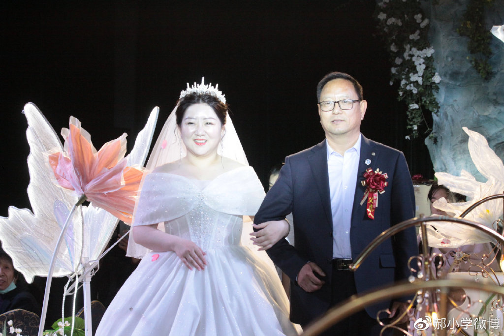 义结金兰兄弟的公主新婚道贺