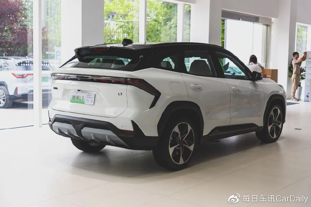 探店吉利银河L7:有“电混一哥”潜质,悬念只剩价格