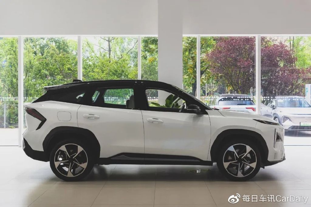 探店吉利银河L7:有“电混一哥”潜质,悬念只剩价格