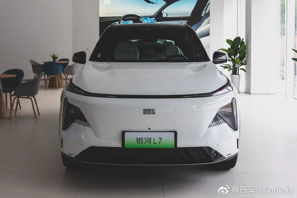 探店吉利银河L7:有“电混一哥”潜质,悬念只剩价格