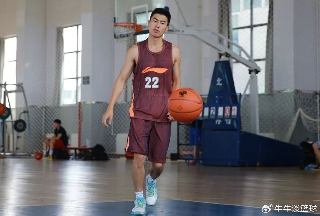 成立至今CBA一共诞生了九位选秀状元，其中成就最高的是谁？