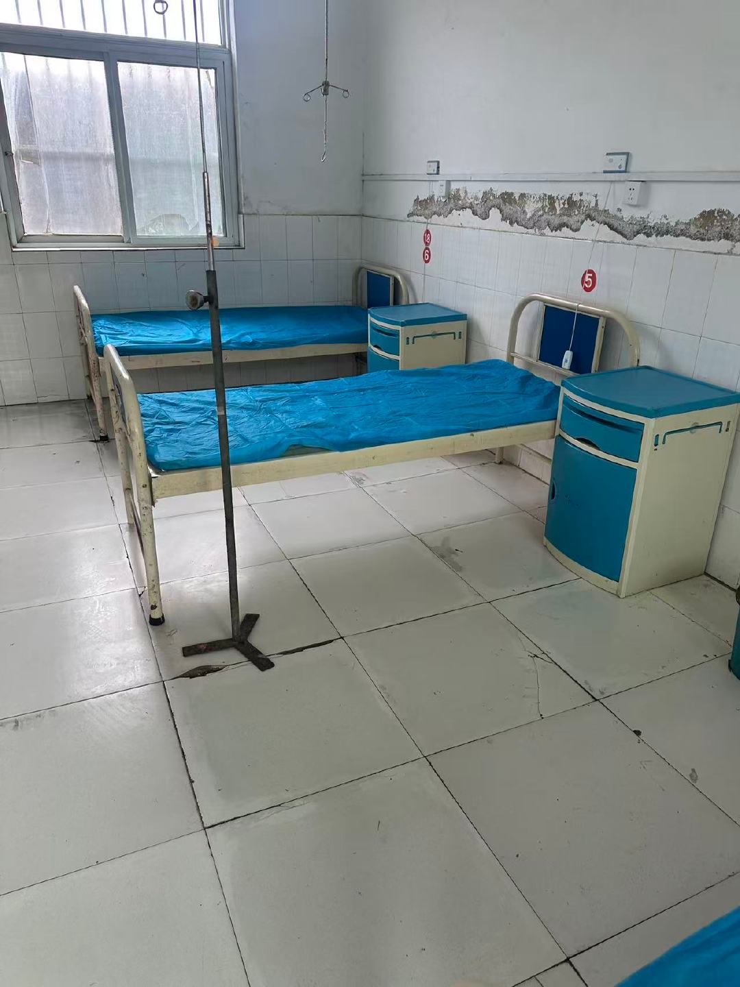 刘套卫生院暖心坚守与“破庙”困局，上级纪委岂能袖手旁观