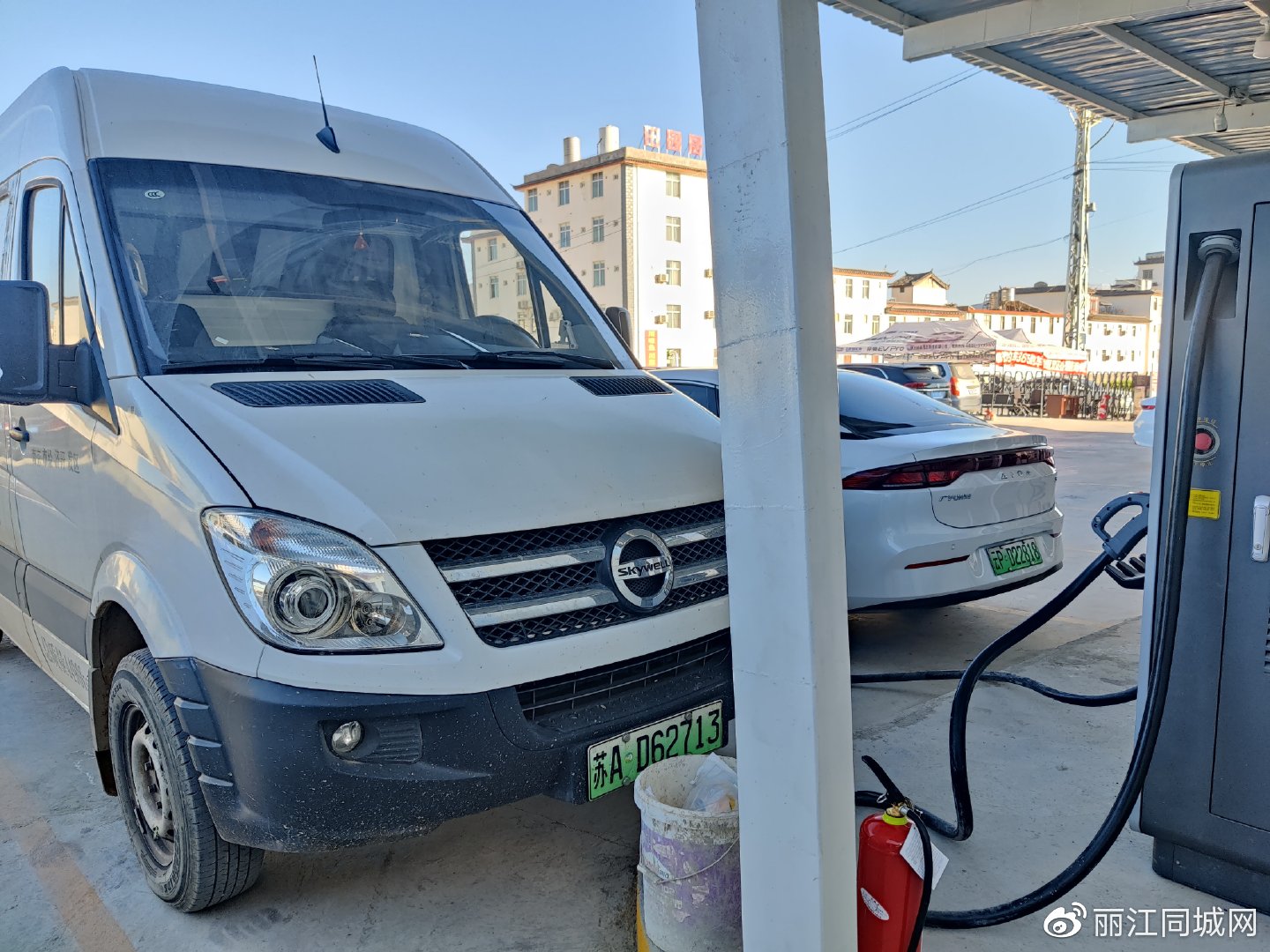 丽江95号汽油已进入九元,大家直呼开不起车了休闲区蓝鸢梦想 - Www.slyday.coM 丽江95号汽油已进入九元,大家直呼开不起车了休闲区蓝鸢梦想 - Www.slyday.coM