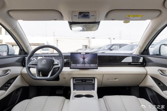 秦L EV配置智驾都在线 小鹏MONA M03还有胜算吗?